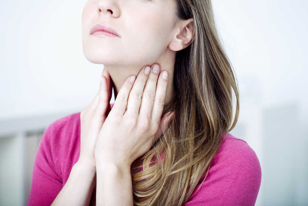 do-you-have-a-sore-throat-feel-better-instantly-with-these-tips