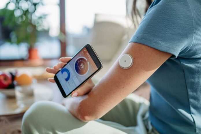 Woman,With,Diabetes,Checking,Blood,Glucose,Level,At,Home,Using