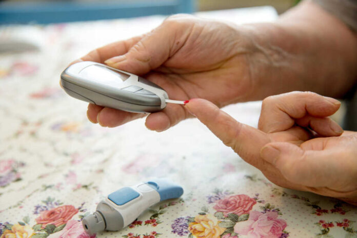 Senior,Woman,Is,Checking,Her,Sugar,Level,With,Glucometer.,In